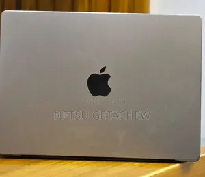 New Laptop Apple MacBook Pro 2020 M1 16GB Apple M1 Pro SSD 512GB