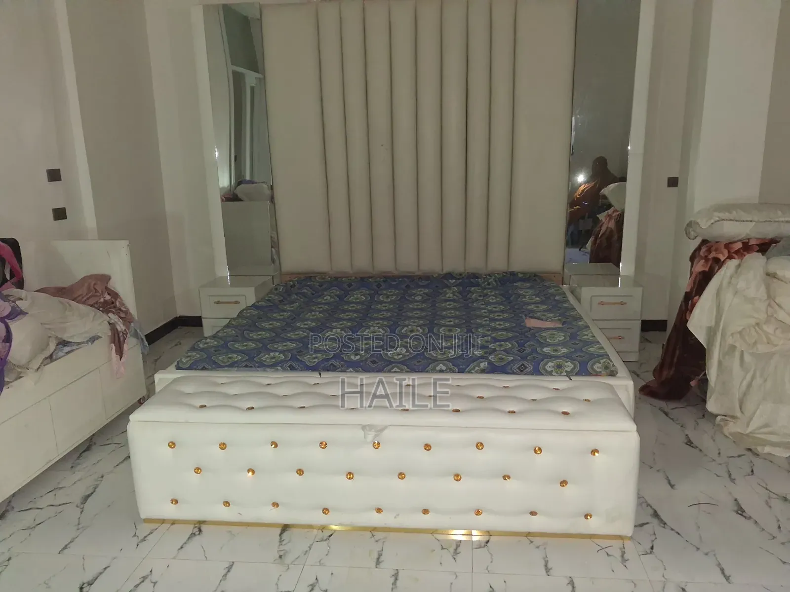 Chester Fild Bed