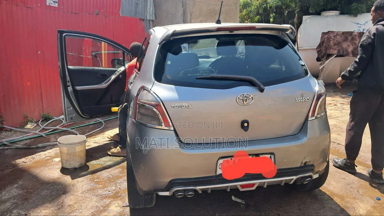 Toyota Yaris 1.3 VVT-i Automatic 2007 Silver