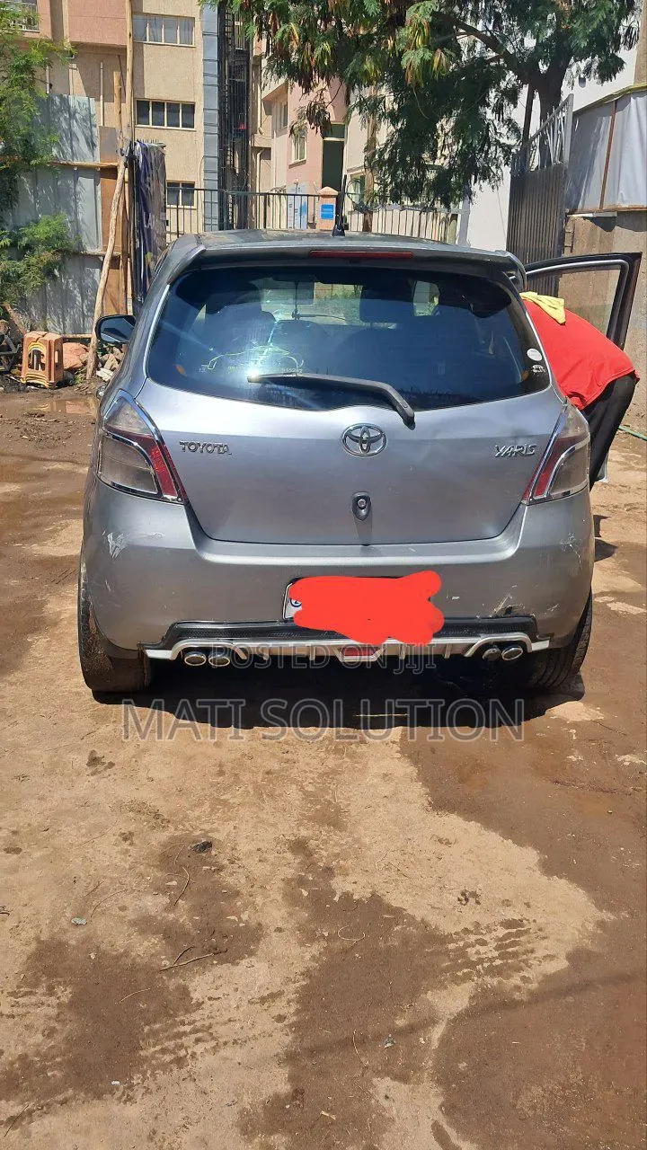 Toyota Yaris 1.3 VVT-i Automatic 2007 Silver