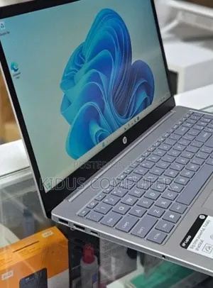 New Laptop HP Stream Notebook 16GB AMD Ryzen 5 SSD 256GB