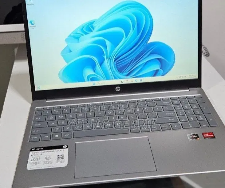New Laptop HP Stream Notebook 16GB AMD Ryzen 5 SSD 256GB