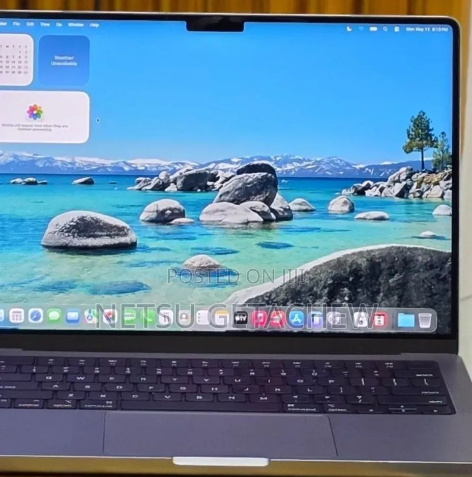 New Laptop Apple MacBook Pro 2020 M1 16GB Apple M1 Pro SSD 512GB