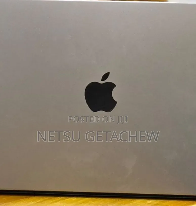 New Laptop Apple MacBook Pro 2020 M1 16GB Apple M1 Pro SSD 512GB