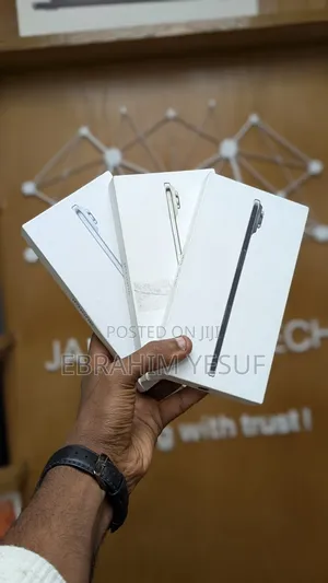 New Apple iPhone Air 256 GB White
