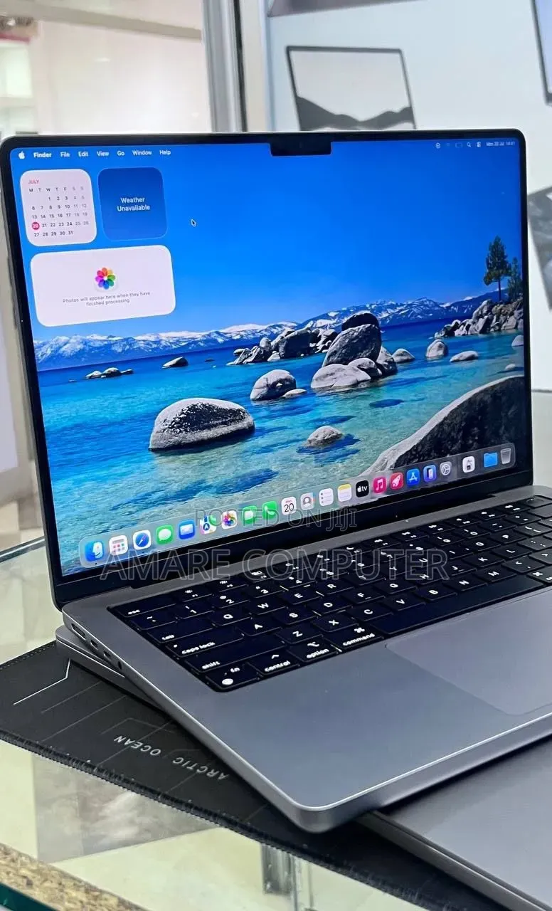 New Laptop Apple MacBook Pro 2021 M1 16GB Apple M1 Pro SSD 512GB