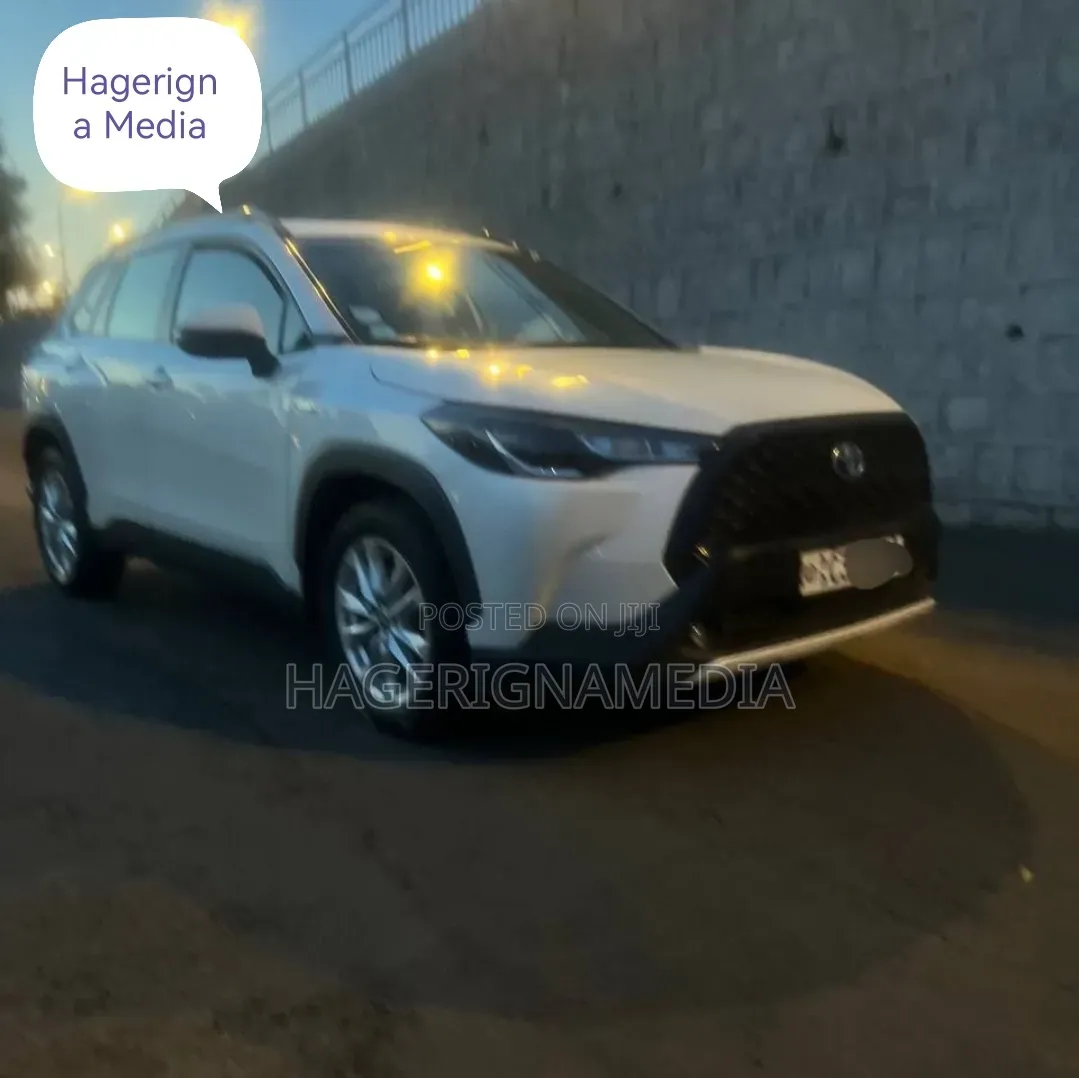 Toyota Corolla 2022 White