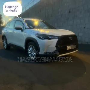 Toyota Corolla 2022 White