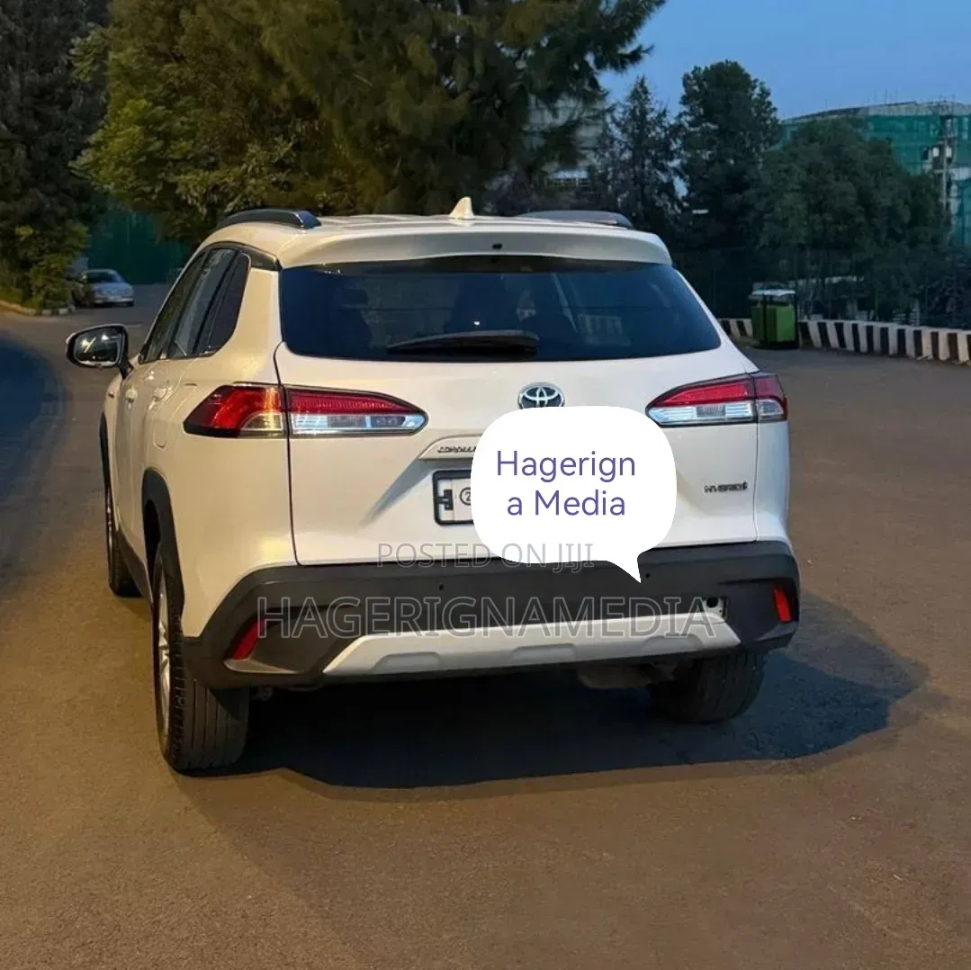 Toyota Corolla 2022 White