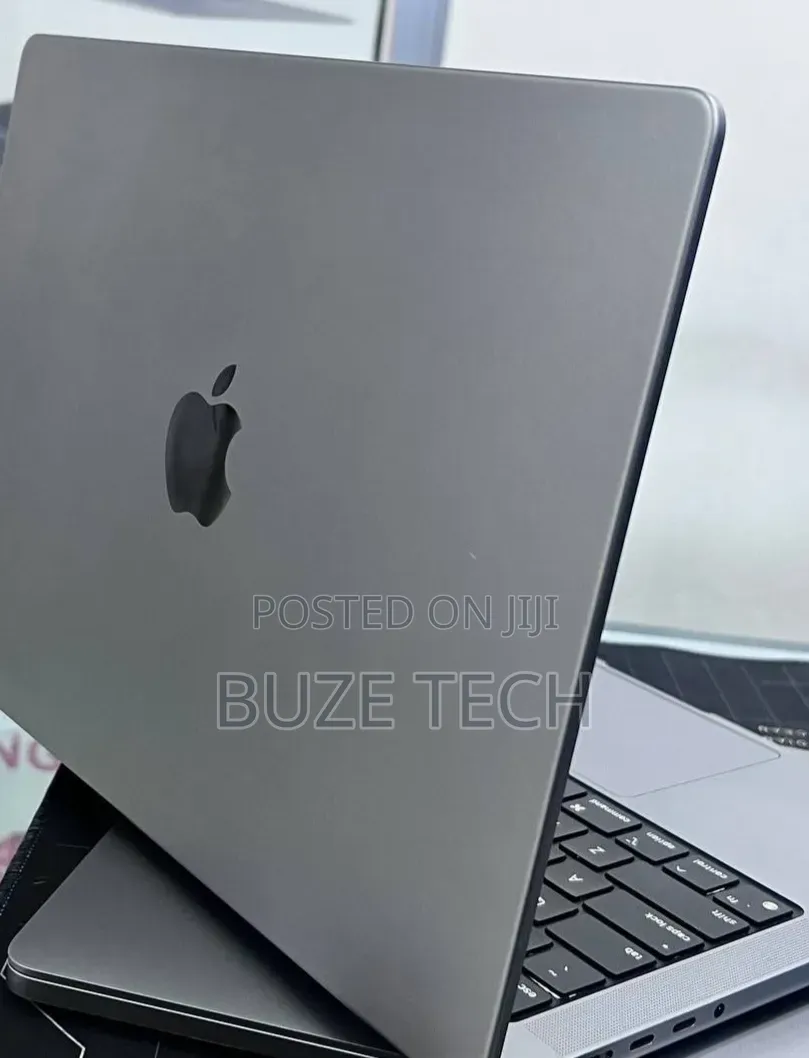 New Laptop Apple MacBook Pro 2021 M1 16GB Apple M1 Pro SSD 512GB