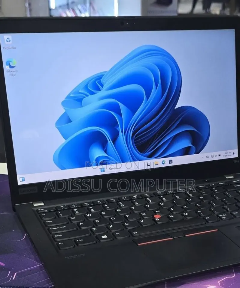 New Laptop Lenovo ThinkPad T14s G4 16GB AMD Ryzen 5 SSD 512GB