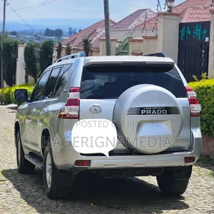 Toyota Land Cruiser Prado 2015 Silver
