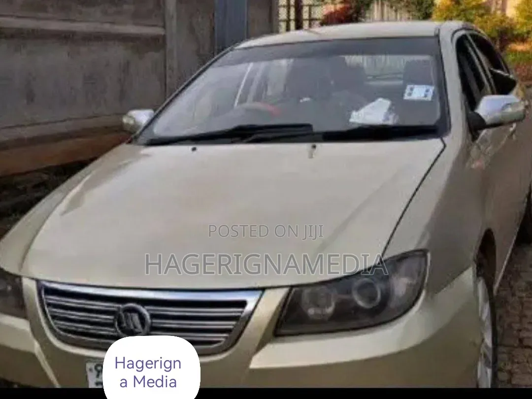Lifan 520 2012 Silver