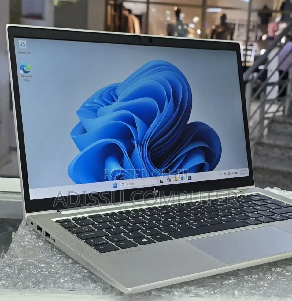 New Laptop HP EliteBook 830 G8 16GB Intel Core i5 SSD 512GB
