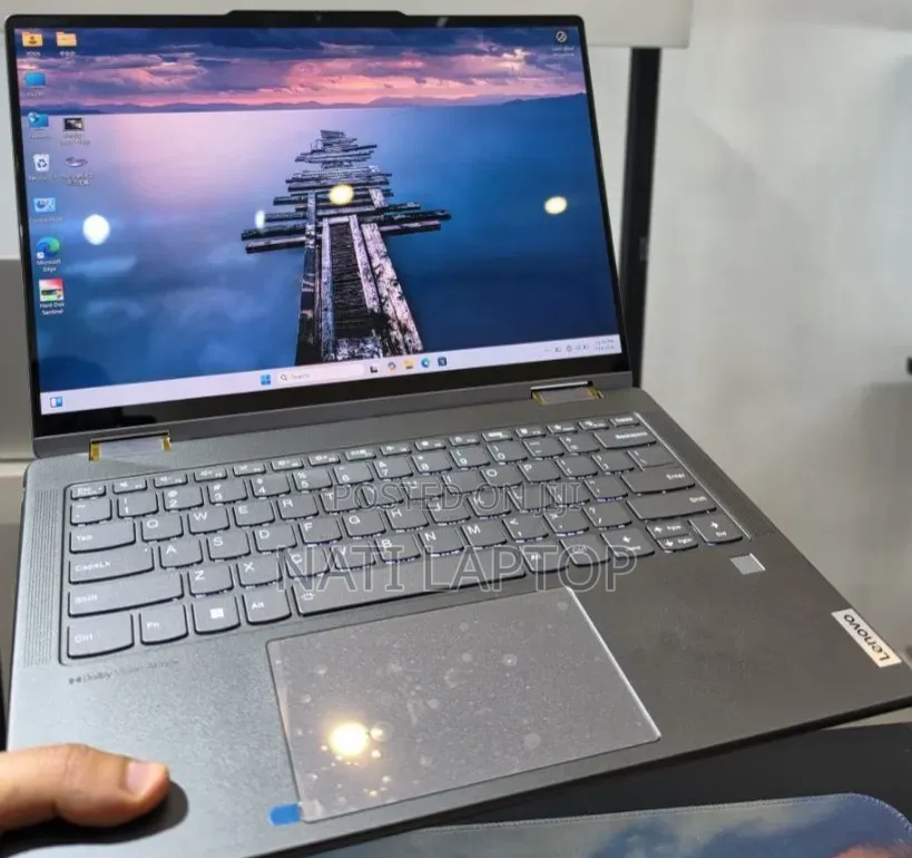 New Laptop Lenovo 16GB Intel Core Ultra 7 SSD 512GB