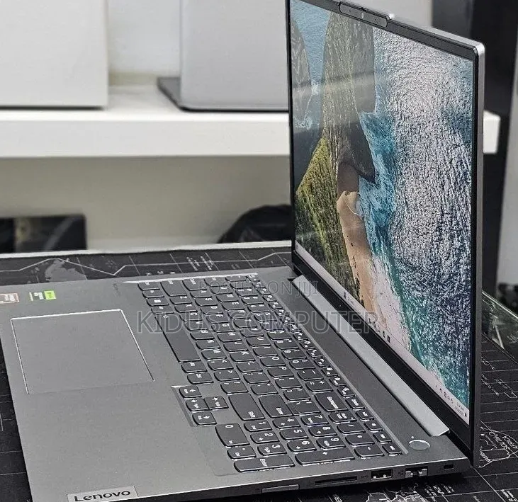 New Laptop Lenovo ThinkBook 13 16GB AMD Ryzen 7 SSD 512GB