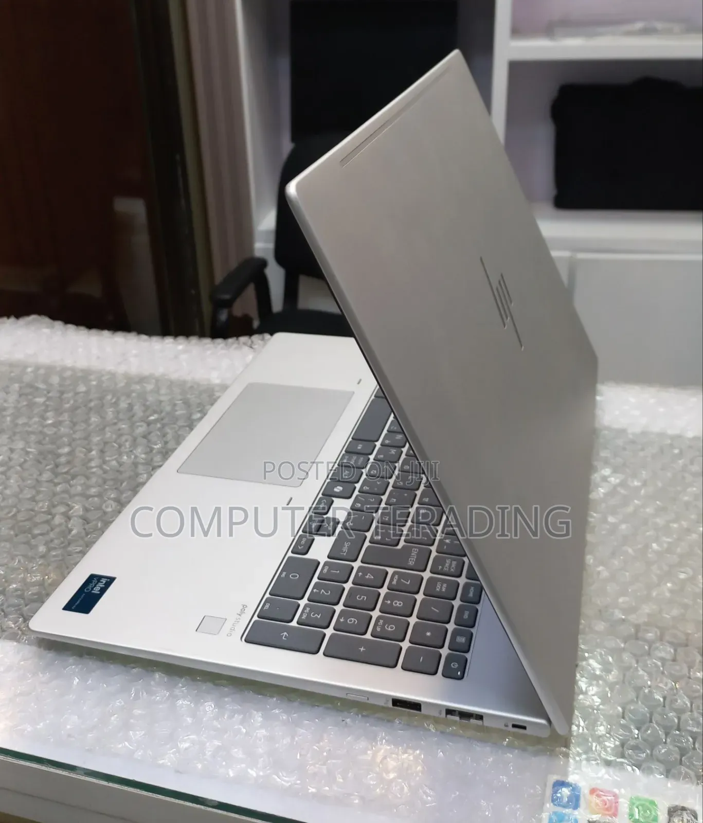 New Laptop HP 16GB Intel Core Ultra 7 SSD 512GB