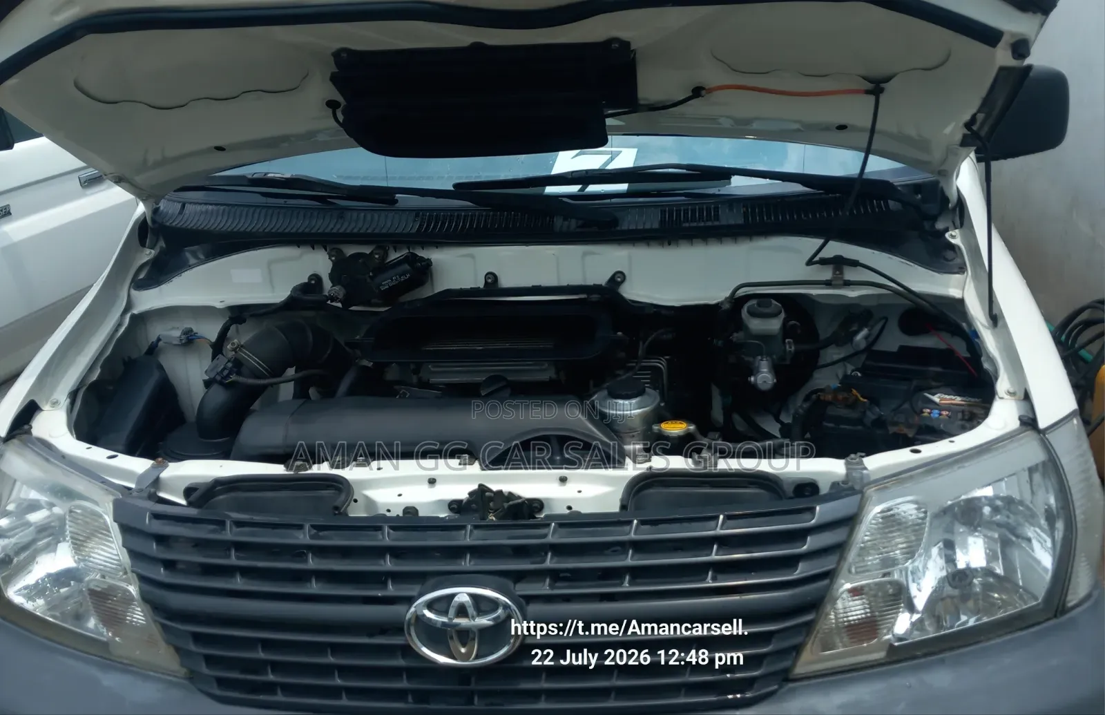 Toyota HiAce 2008 White