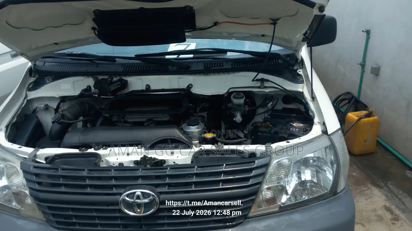 Toyota HiAce 2008 White