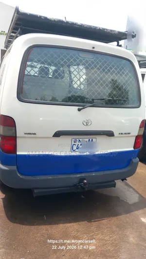 Toyota HiAce 2008 White