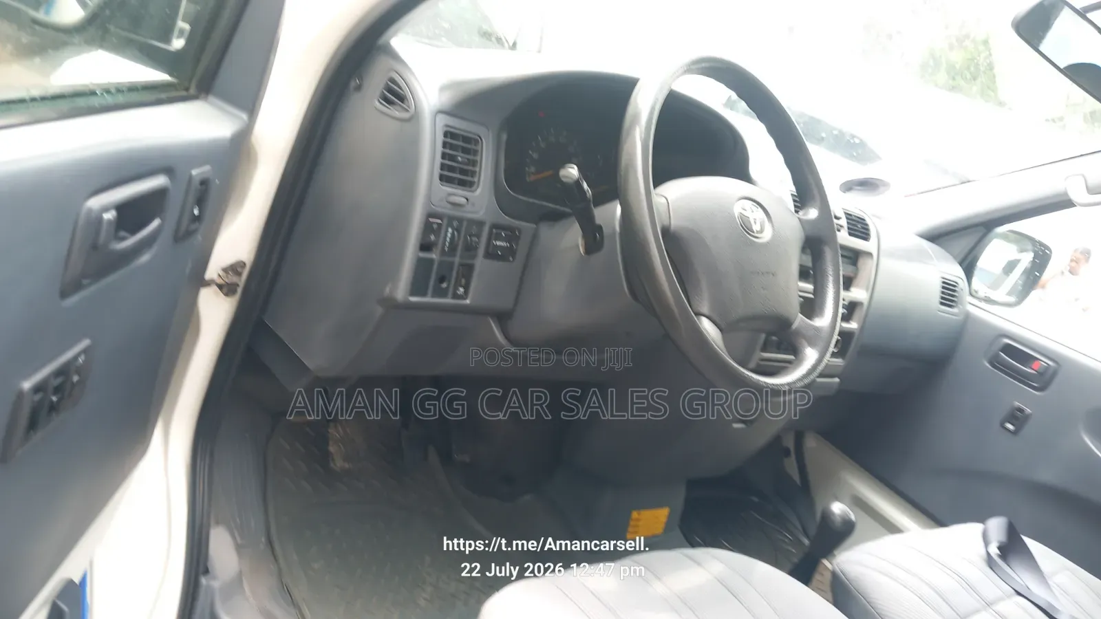 Toyota HiAce 2008 White