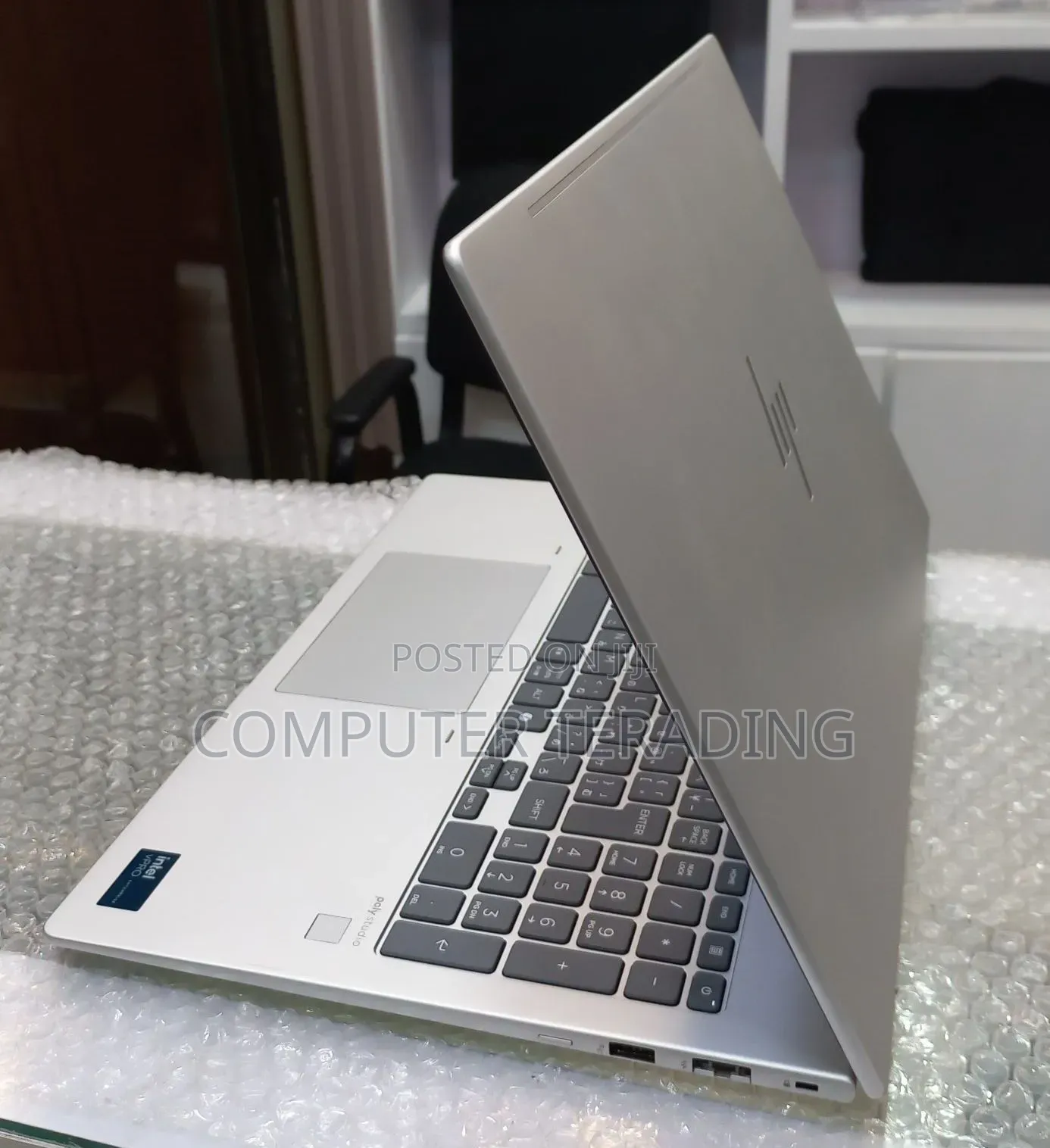 New Laptop HP 16GB Intel Core Ultra 7 SSD 512GB