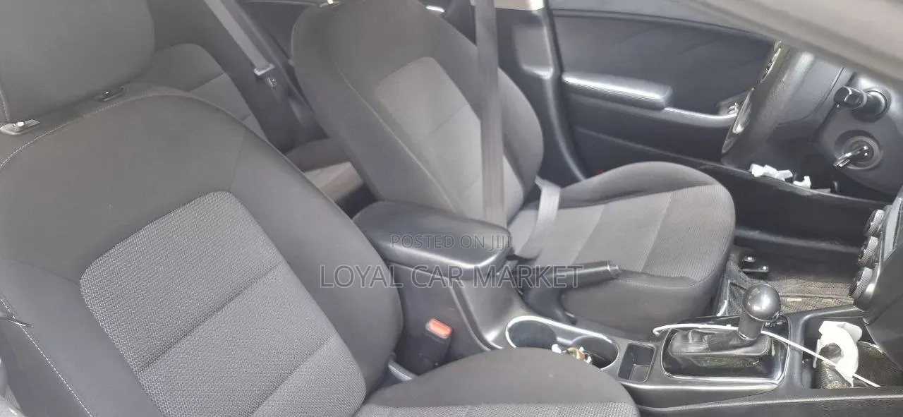 Kia Cerato 2018 Gray