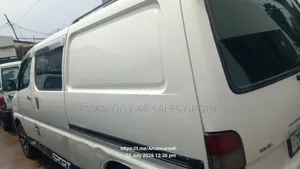 Toyota HiAce 2008 White