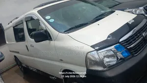 Toyota HiAce 2008 White