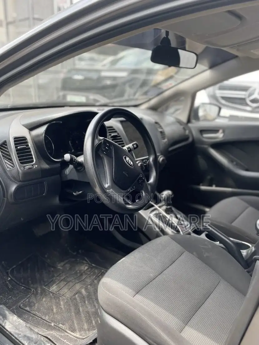Kia Cerato 2018 Gray