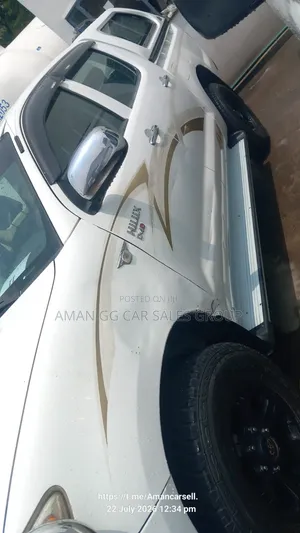 Toyota Hilux 2008 White