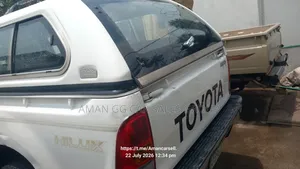 Toyota Hilux 2008 White