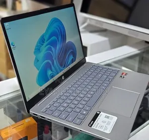New Laptop HP Stream Notebook 16GB AMD Ryzen 5 SSD 256GB
