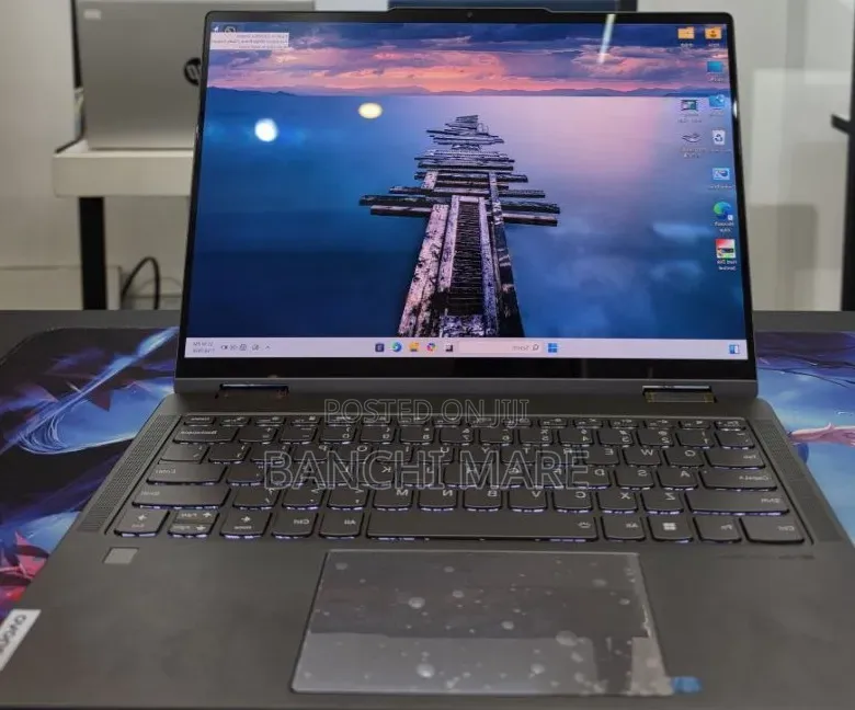 New Laptop Lenovo Yoga 330 16GB Intel Core Ultra 7 SSD 512GB