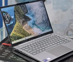 New Laptop Lenovo 16GB Intel Core Ultra 7 SSD 512GB