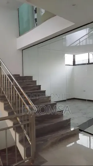 Commerical Shop Ready for Rent
