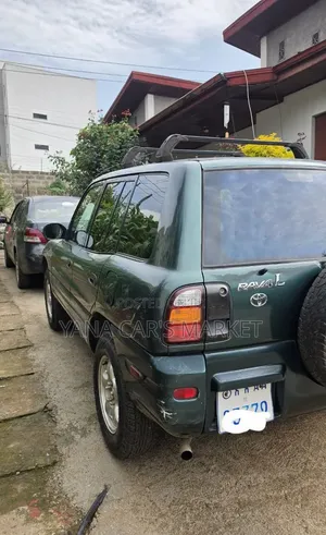 Toyota RAV4 Automatic 2000 Green