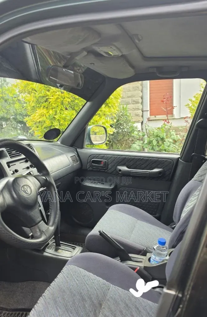 Toyota RAV4 Automatic 2000 Green