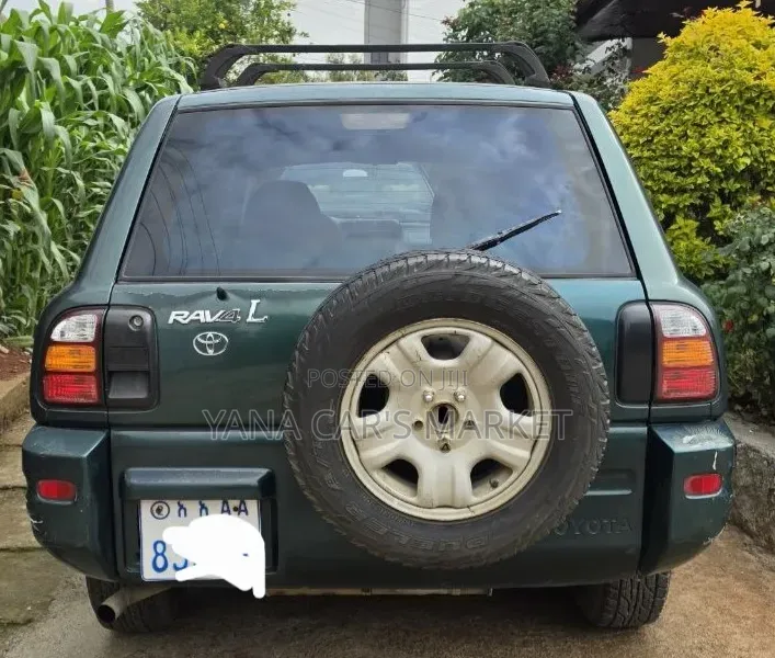 Toyota RAV4 Automatic 2000 Green