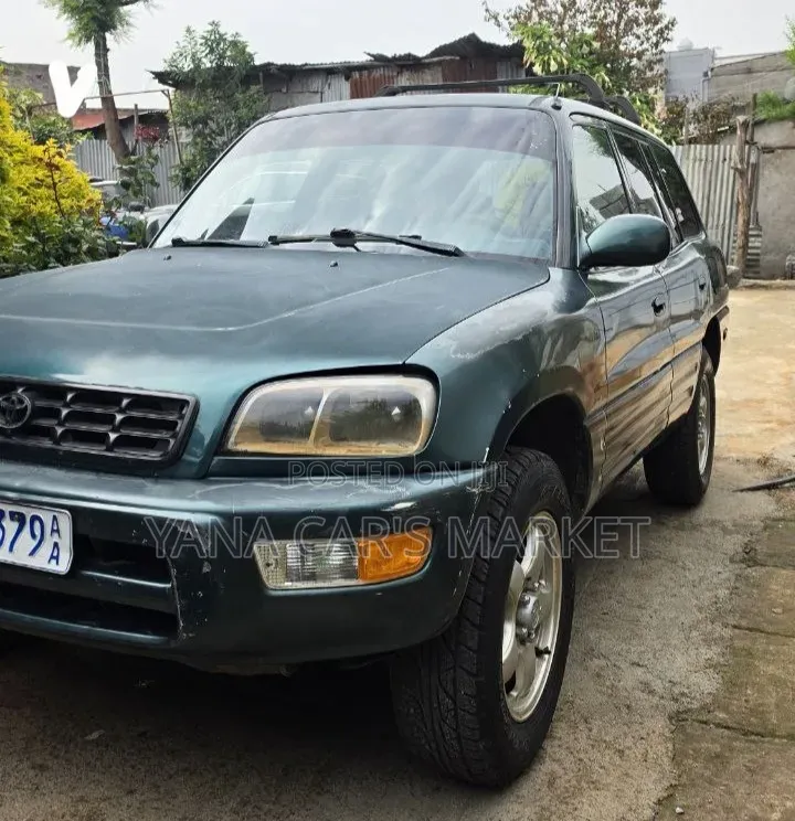 Toyota RAV4 Automatic 2000 Green