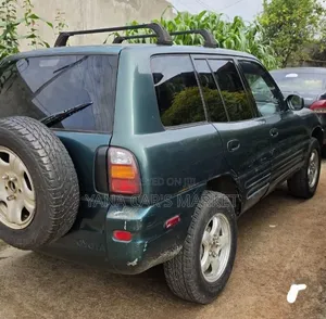 Toyota RAV4 Automatic 2000 Green
