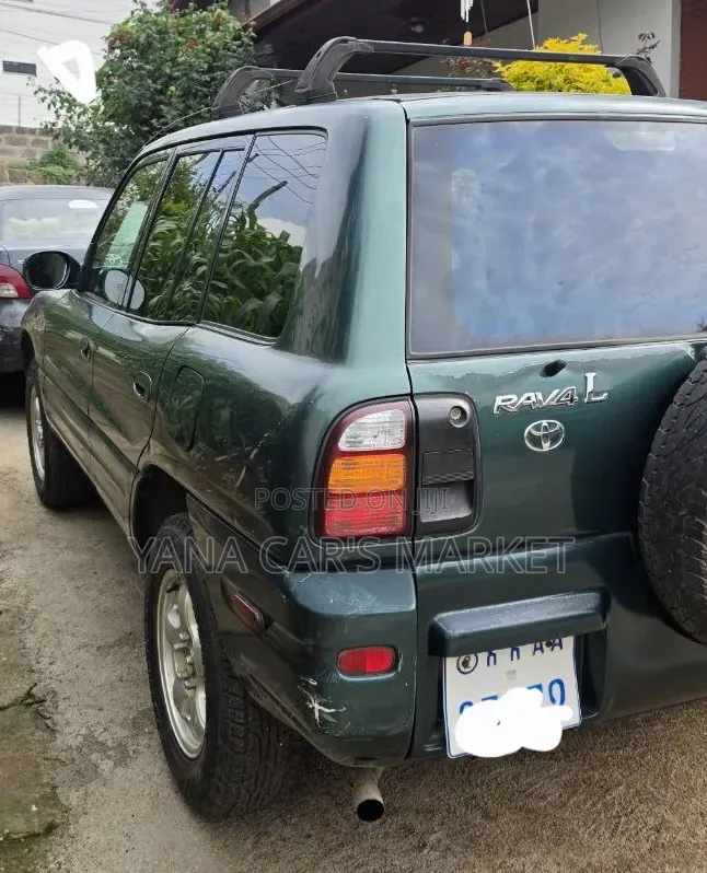 Toyota RAV4 Automatic 2000 Green
