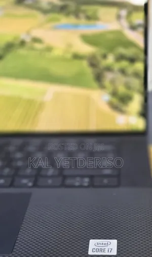 New Laptop Dell XPS 15 16GB Intel Core i7 SSD 512GB