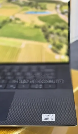 New Laptop Dell XPS 15 16GB Intel Core i7 SSD 512GB