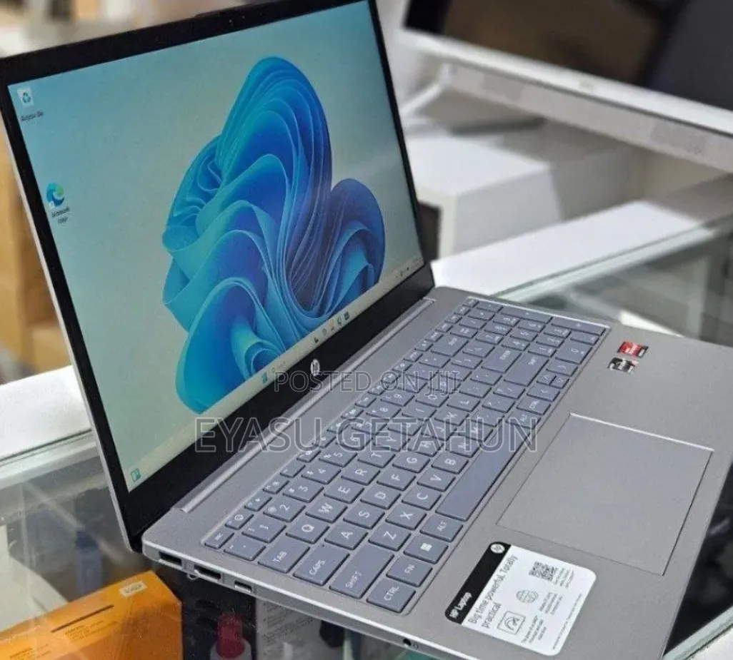 New Laptop HP Stream Notebook 16GB AMD Ryzen 5 SSD 256GB