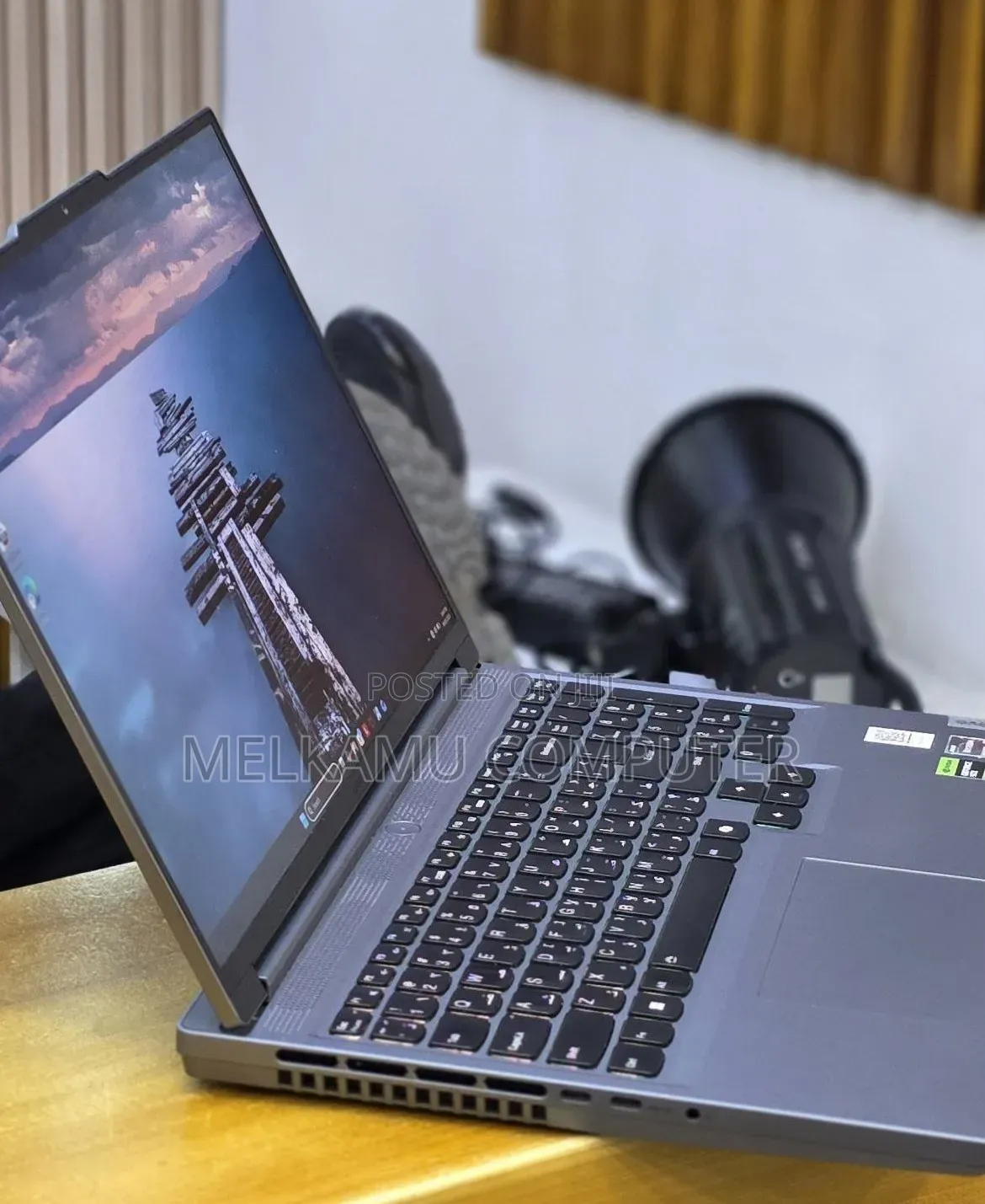 New Laptop Lenovo Legion 5 16GB AMD Ryzen 7 SSD 1T