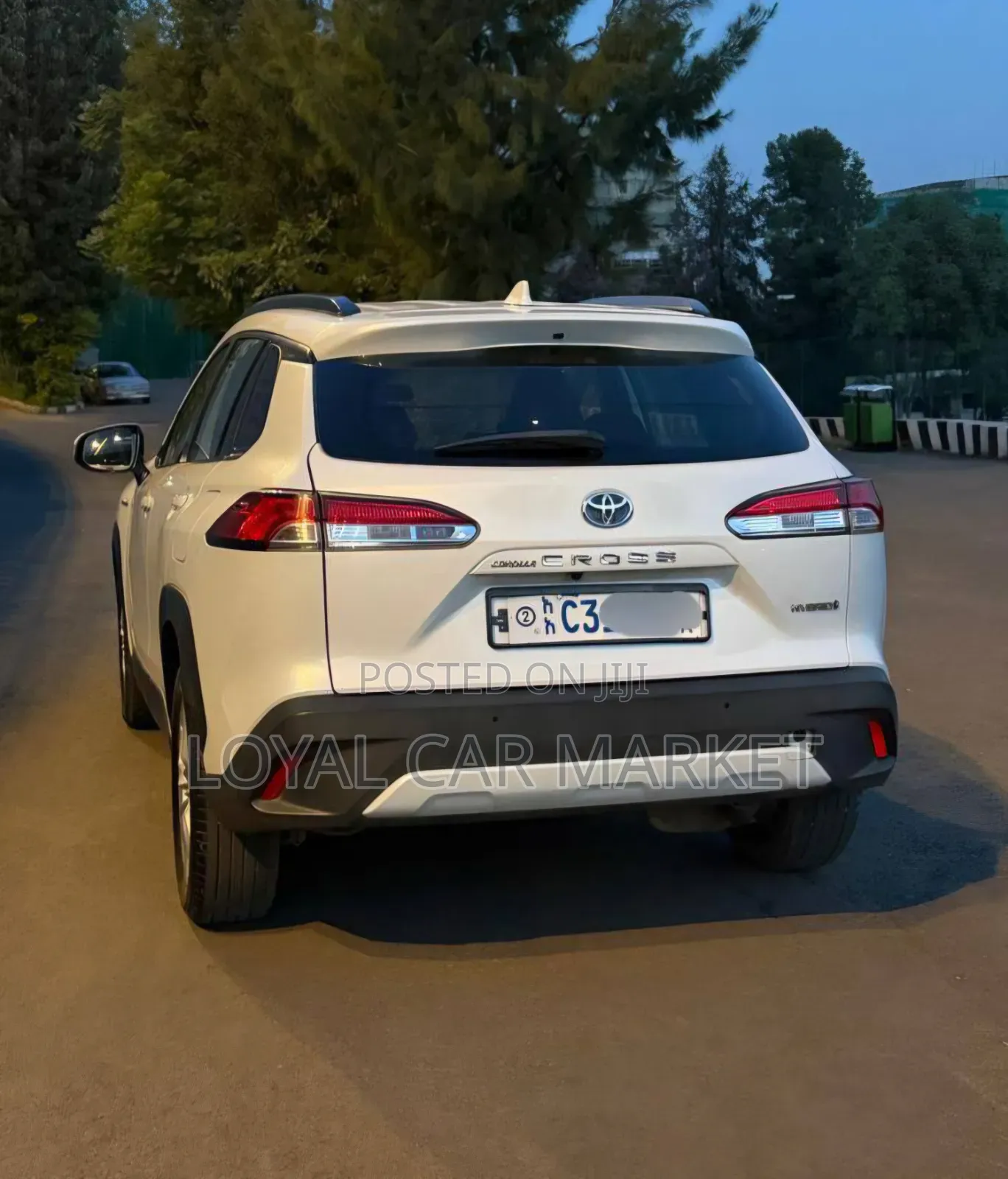 Toyota Corolla Cross Hybrid 2023 White
