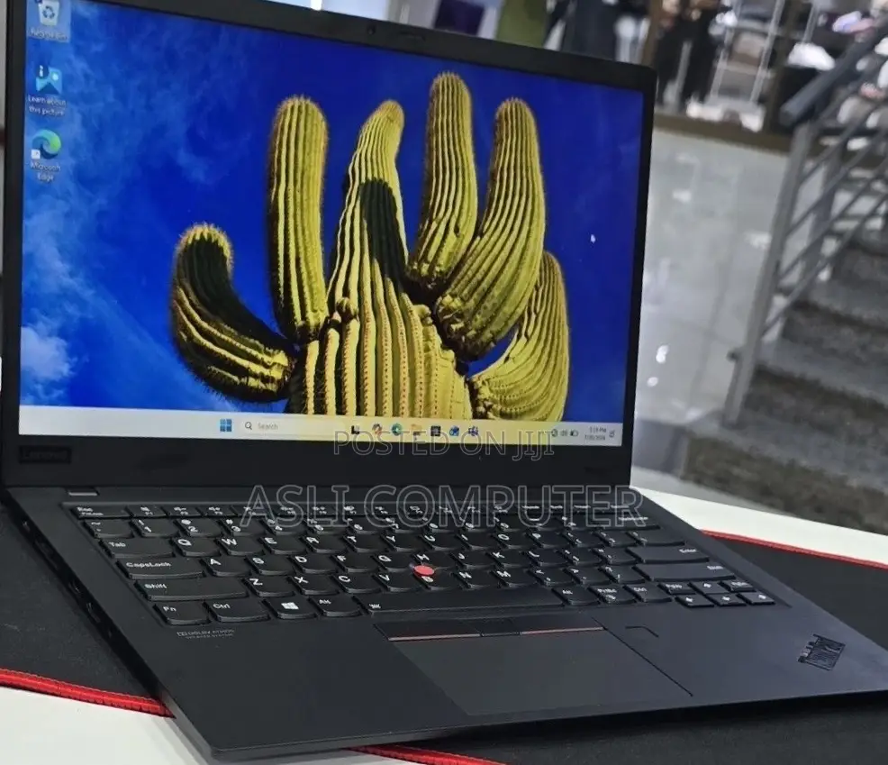 New Laptop Lenovo ThinkPad X1 Carbon 16GB Intel Core i7 SSD 512GB