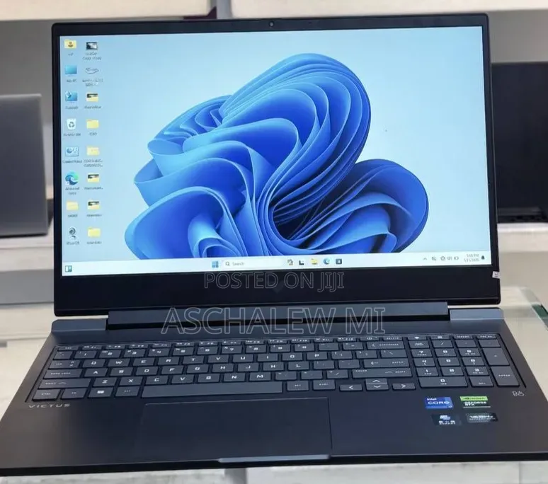 New Laptop HP Victus 16 16GB Intel Core i7 SSD 1T
