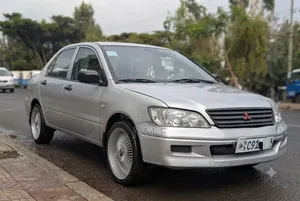 Mitsubishi Lancer 2000 Silver